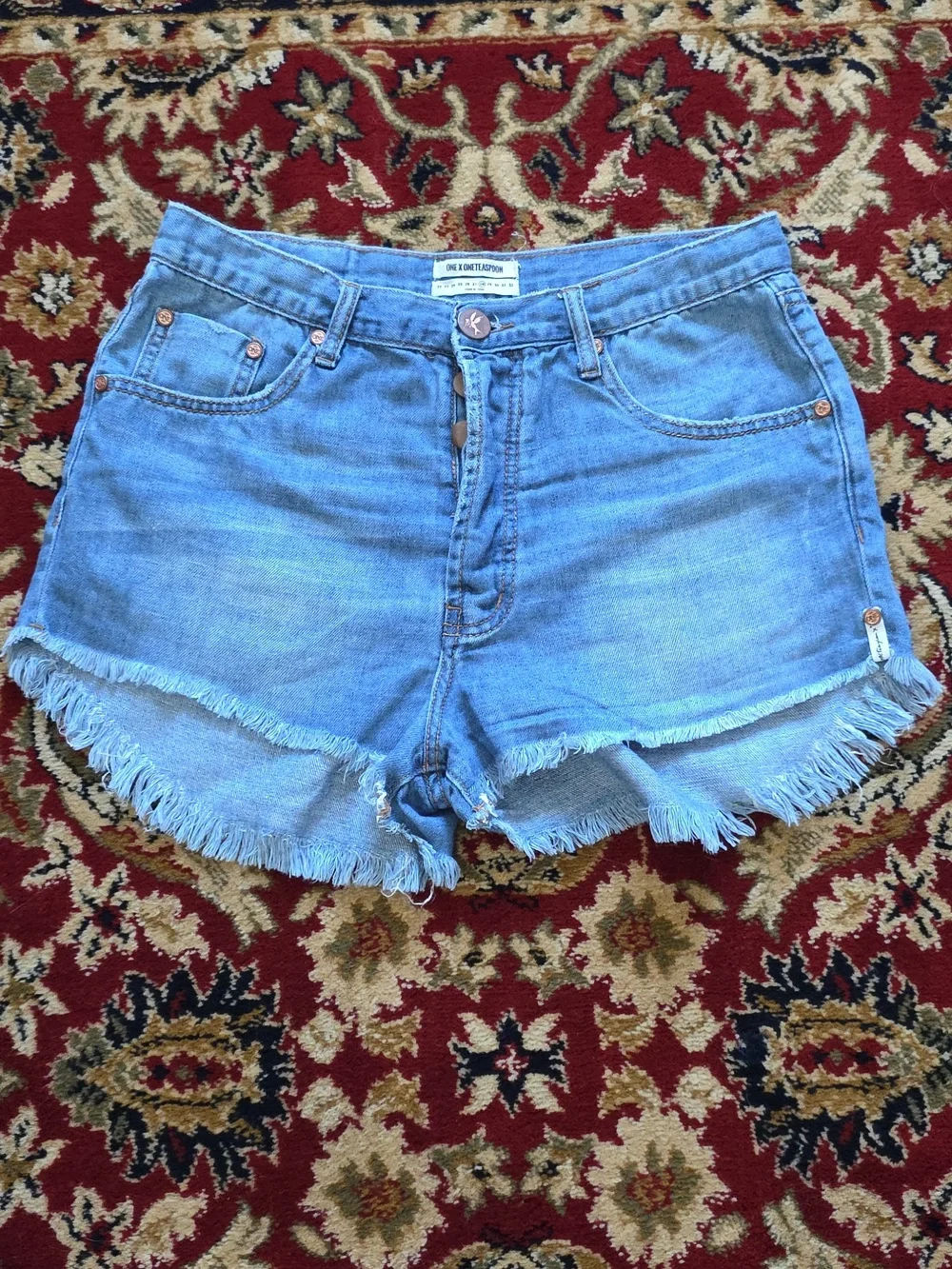 One Traspoon Denim Shorts